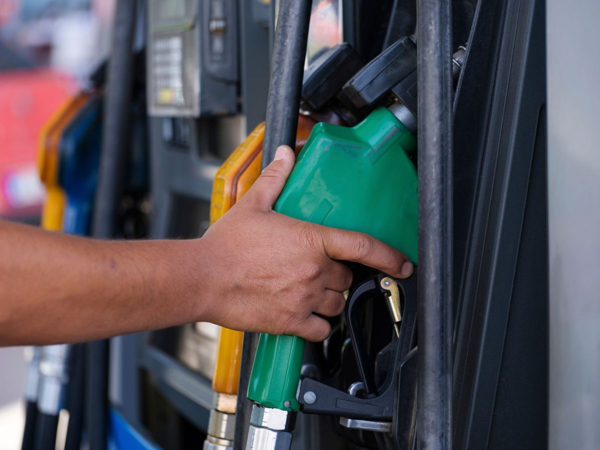 Des aides pour alléger vos factures de carburant : êtes-vous éligible ?